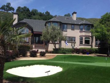 Putting greens for golf game. Practice golf for back yard, front yard putting green, golf greens.